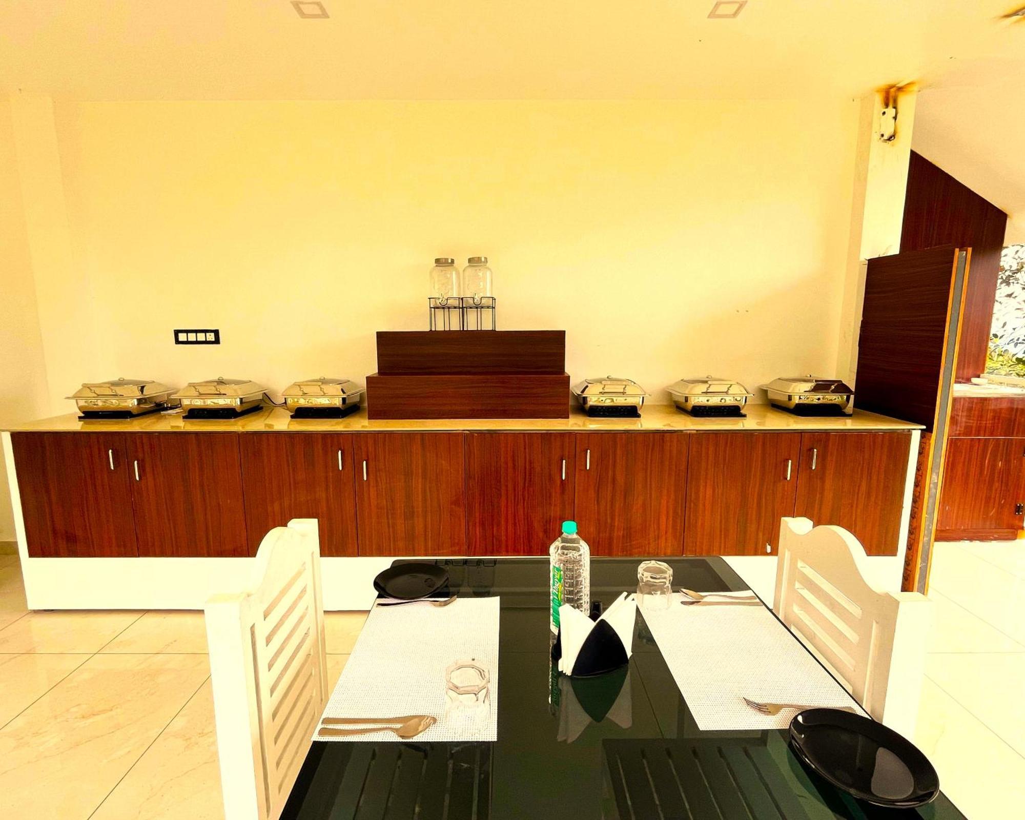 Aura Springs Resort Anachal 외부 사진