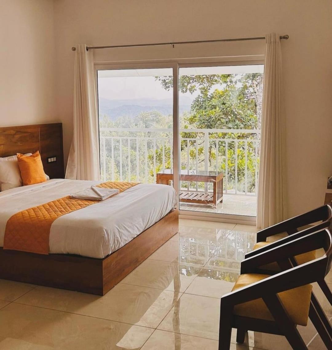 Aura Springs Resort Anachal 외부 사진